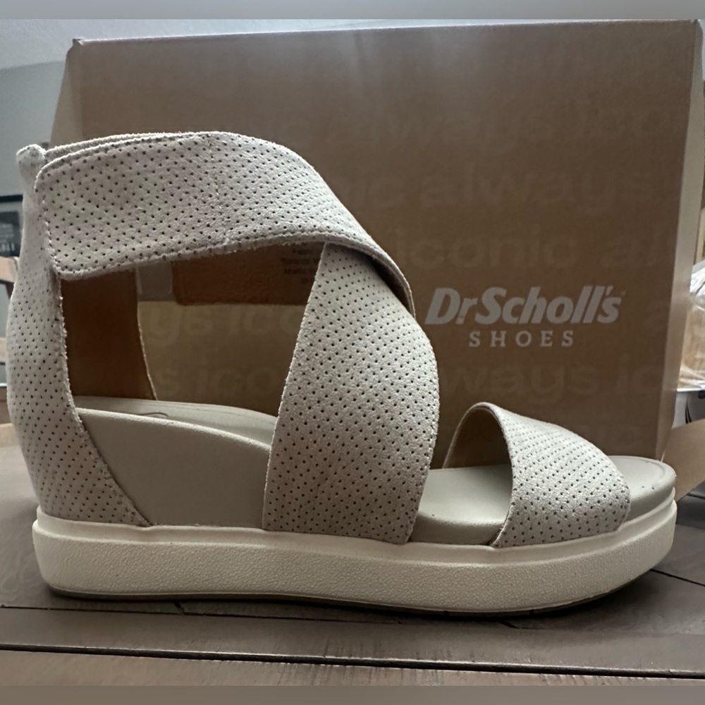 NWT Dr Scholl’s Sandals